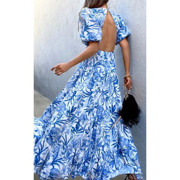 NWOT Seven Wonders Kiah Blue Floral Tiered Cutout Backless Maxi Dress Size Small - Picture 2 of 11